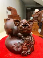 Tượng Heo Gỗ Trắc Việt Liền Khối Cao 19, Ngang 21, Sâu 18