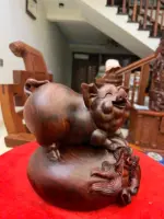 Tượng Heo Gỗ Trắc Việt Liền Khối Cao 19, Ngang 21, Sâu 18 - Ảnh 2